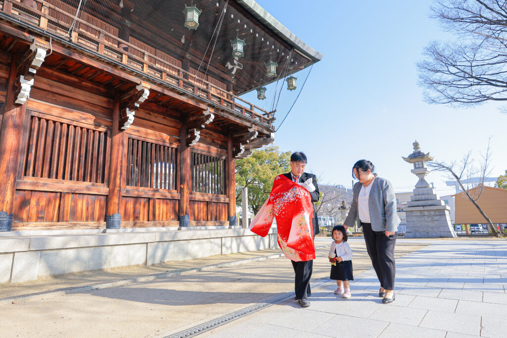 石切神社で家族写真